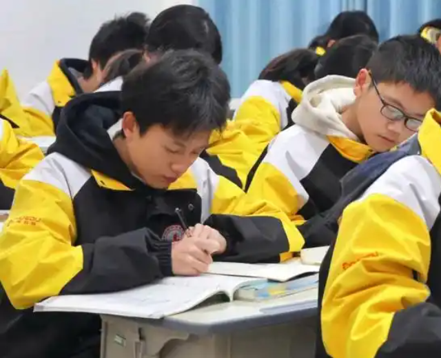 自己的学习状态和兴趣爱好做选择减量我们才能真的减负 自己的学习状态和兴趣爱好做选择减量我们才能真的减负